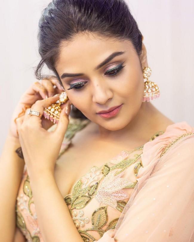 Sreemukhi