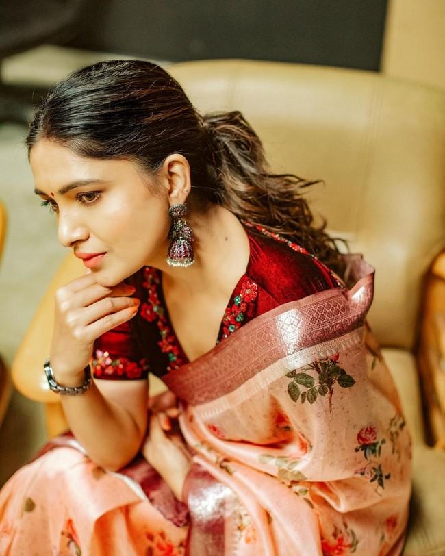 Vani Bhojan 7