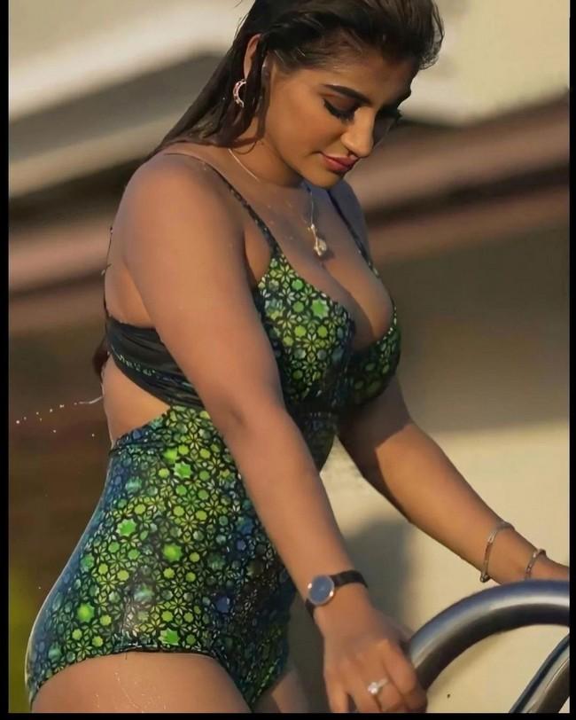 Yashika Aannand