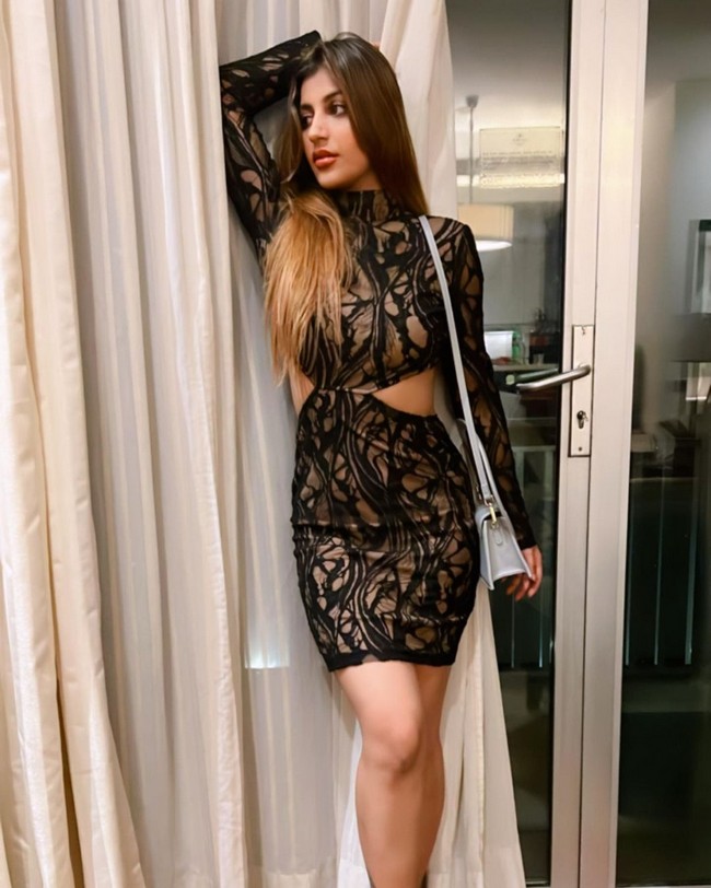 Yashika Aannand 12