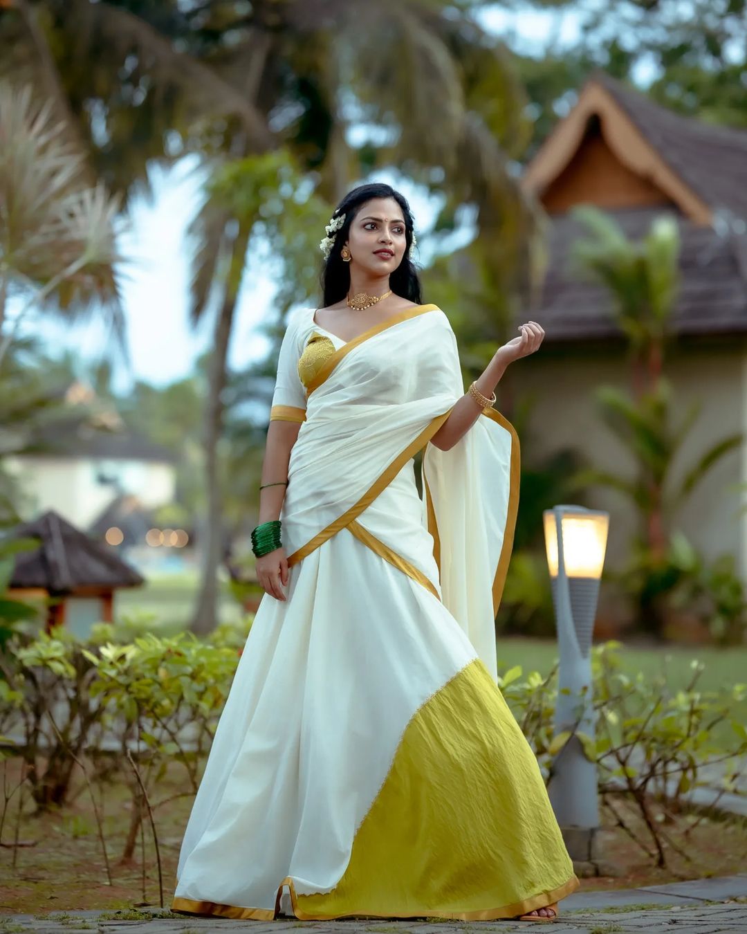 Amala Paul (10)