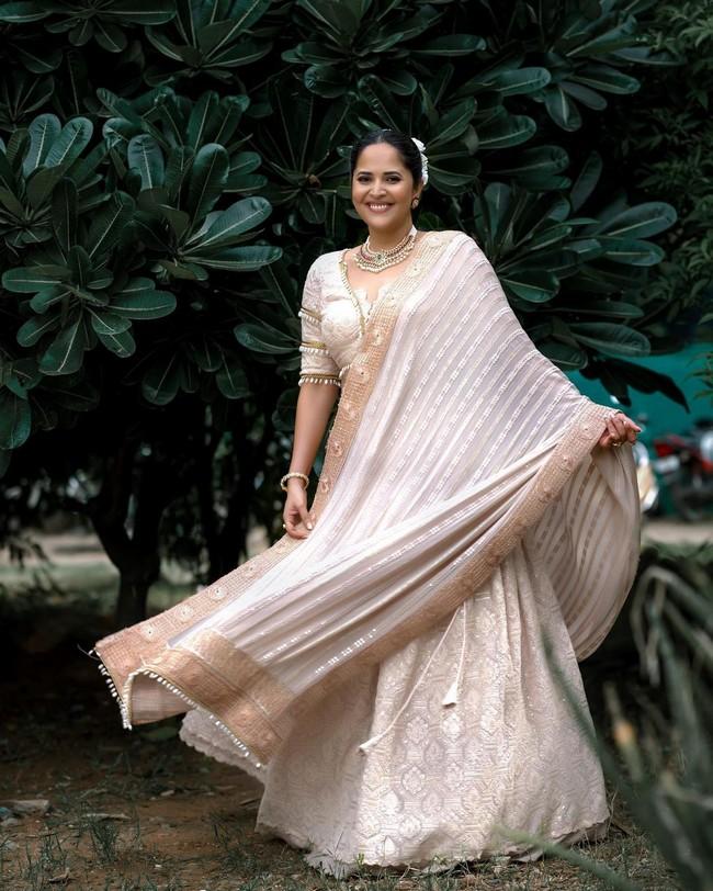 Anasuya 4