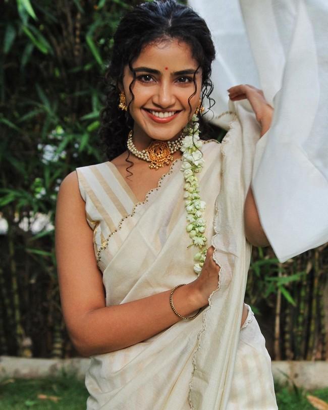 Anupama Parameswaran 5