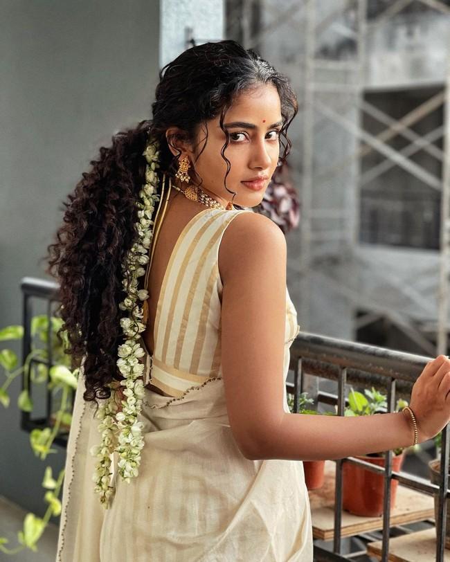 Anupama Parameswaran 7