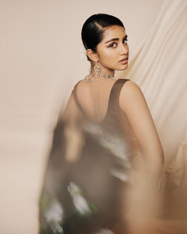 Anupama 11