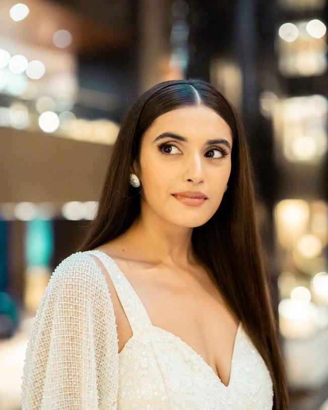 Divyansha Kaushik 10