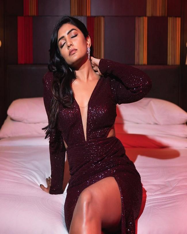 Eesha Rebba 3