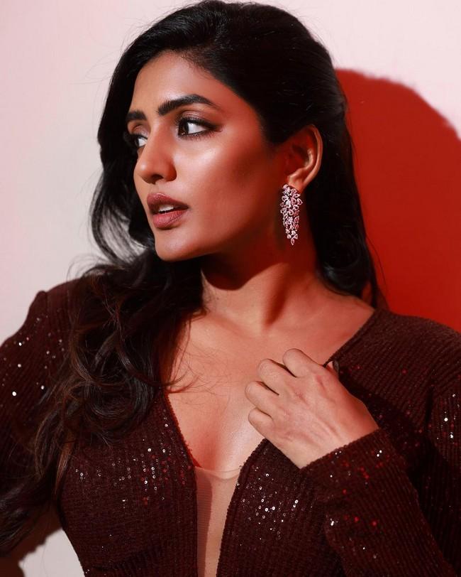 Eesha Rebba 7