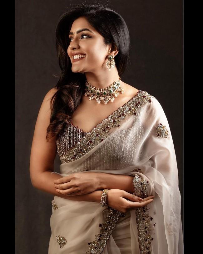 Eesha Rebba 2