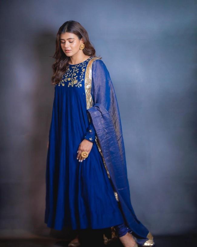 Hebah Patel 4