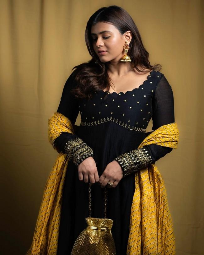 Hebah Patel 7