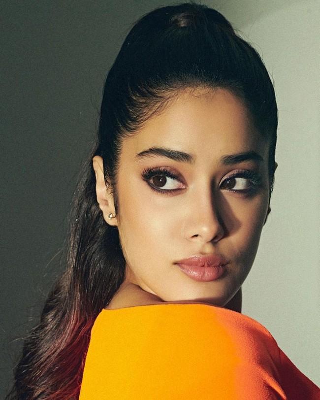 Janhvi Kapoor 13