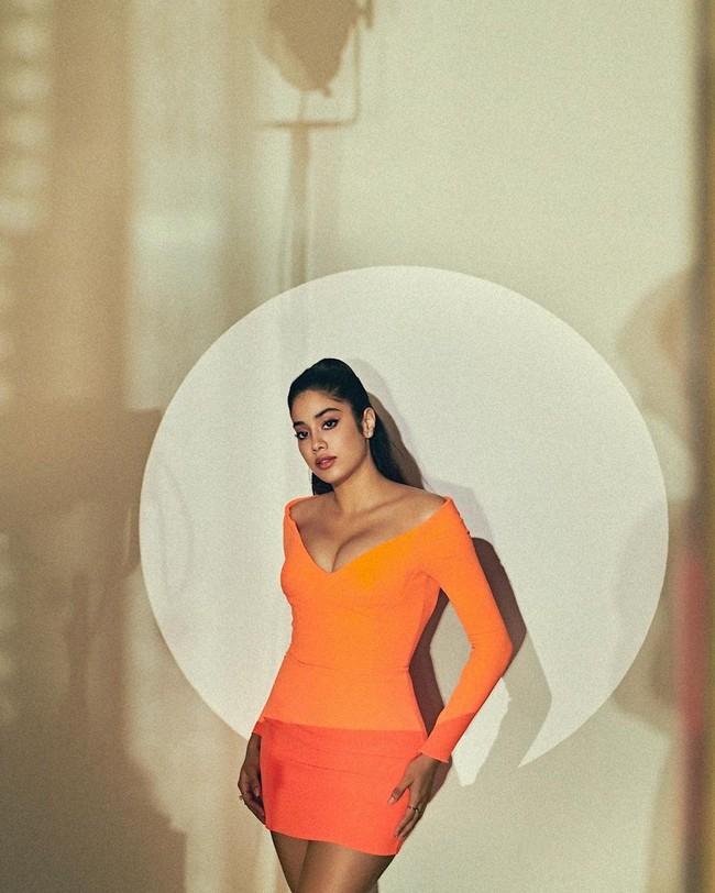 Janhvi Kapoor 17