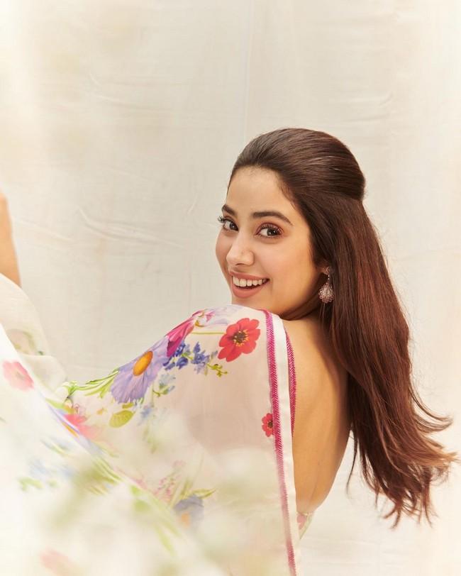 Janhvi Kapoor 3