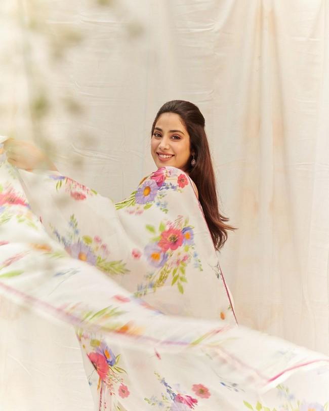 Janhvi Kapoor 5