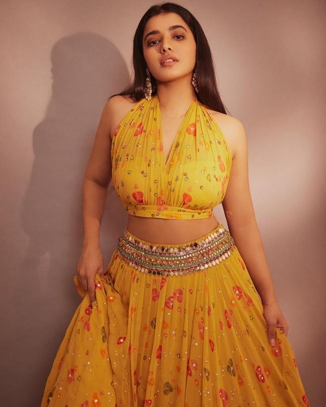Ketika Sharma 8