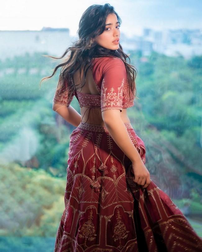 Ketika Sharma 6