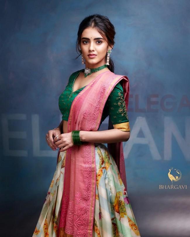 Malvika Sharma 6