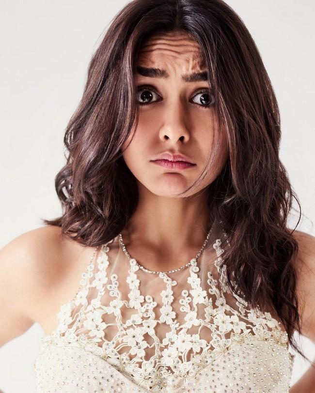 Mrunal Thakur