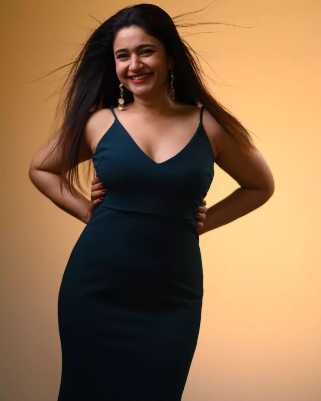 Poonam Bajwa (4)