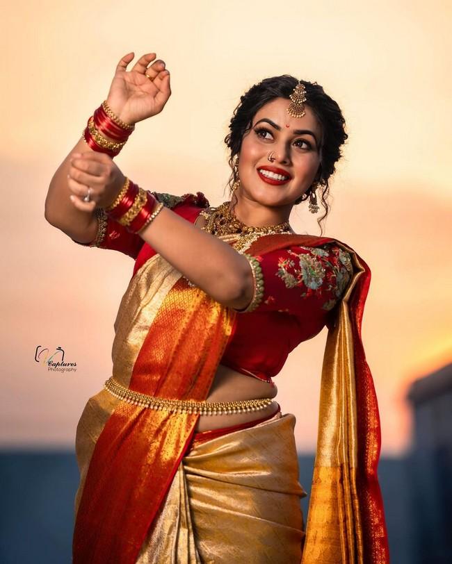 Poorna 9
