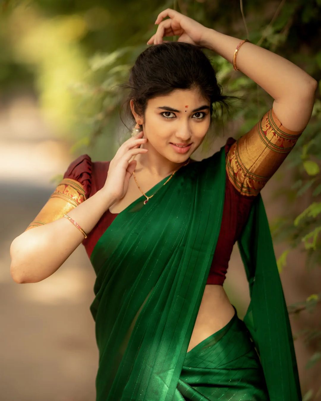 Pragya Nagra (1)