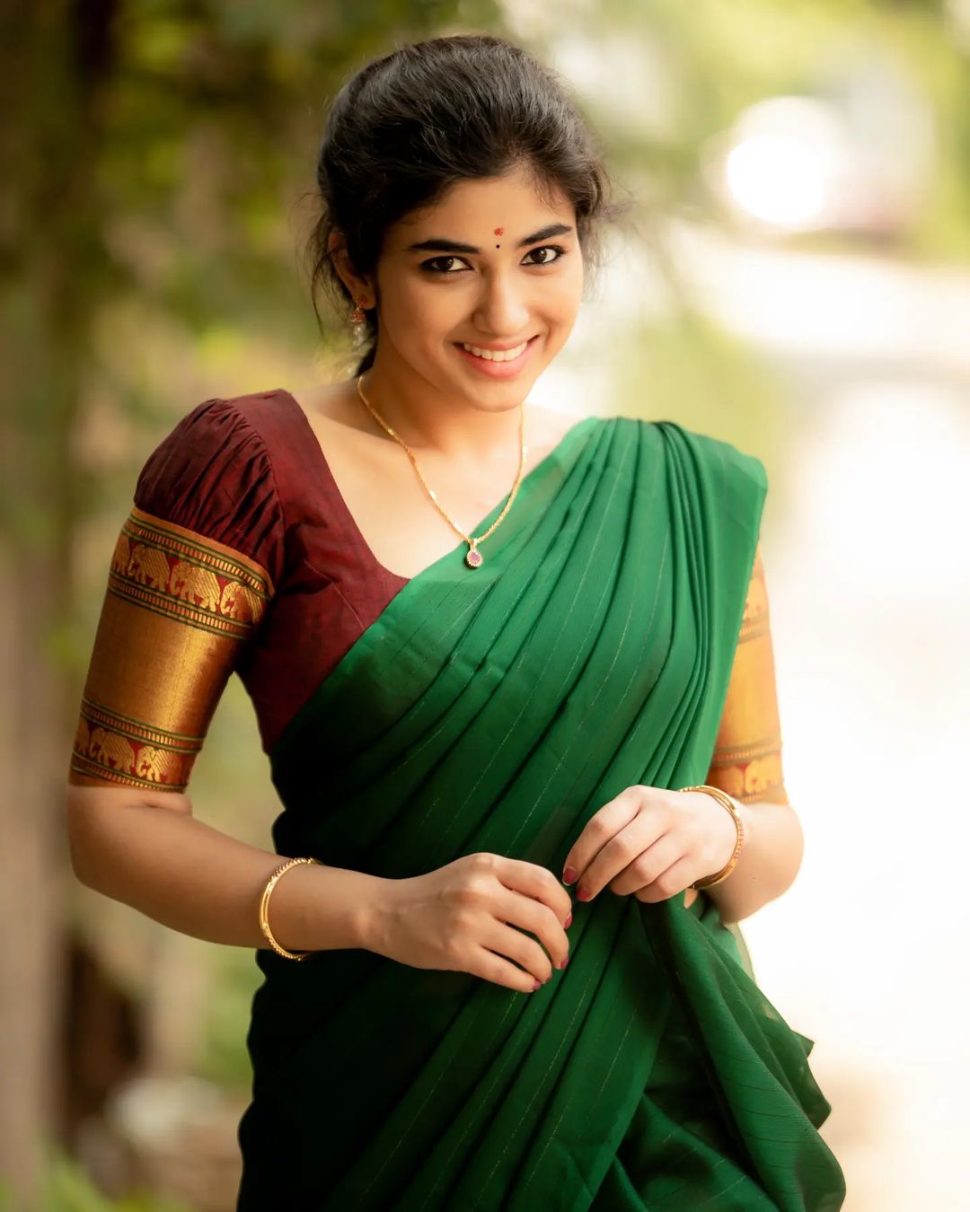 Pragya Nagra (10)