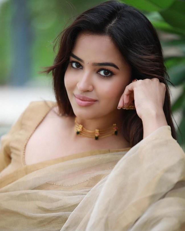 Pujita Ponnada 5