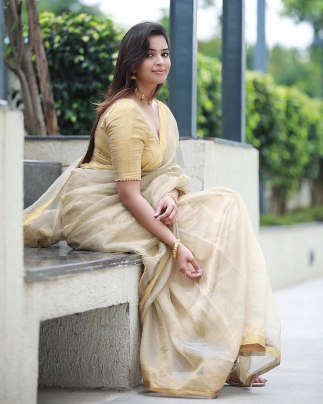 Pujita Ponnada 6