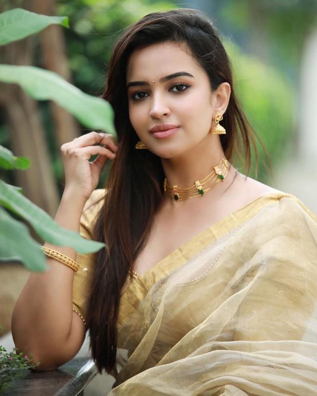 Pujita Ponnada 7