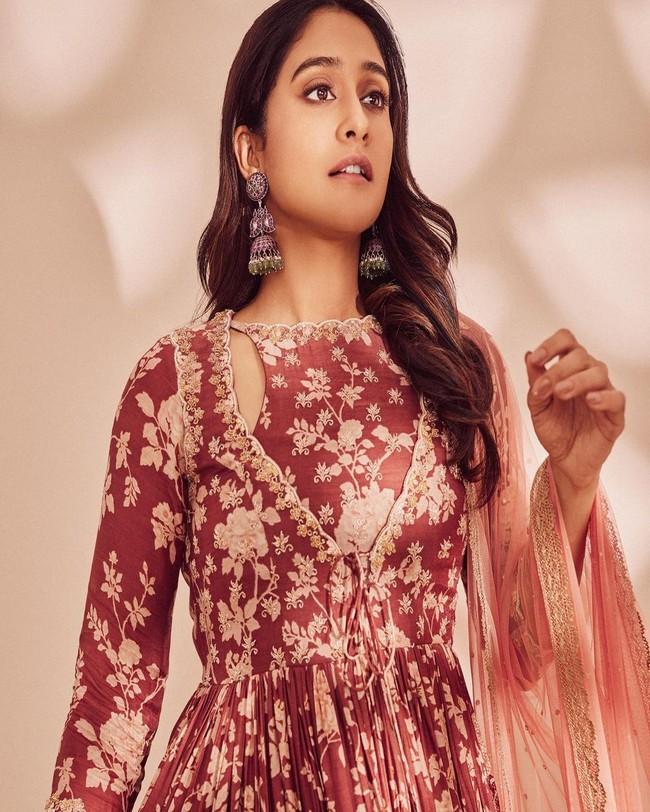 Regina Cassandra 6