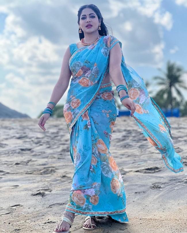 Reshma Pasupuleti 13