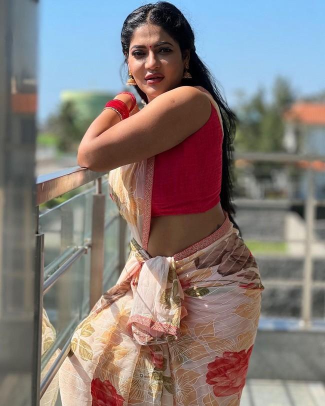 Reshma Pasupuleti 4