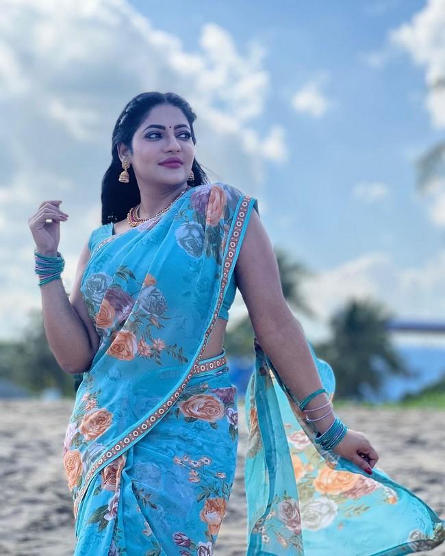 Reshma Pasupuleti 6