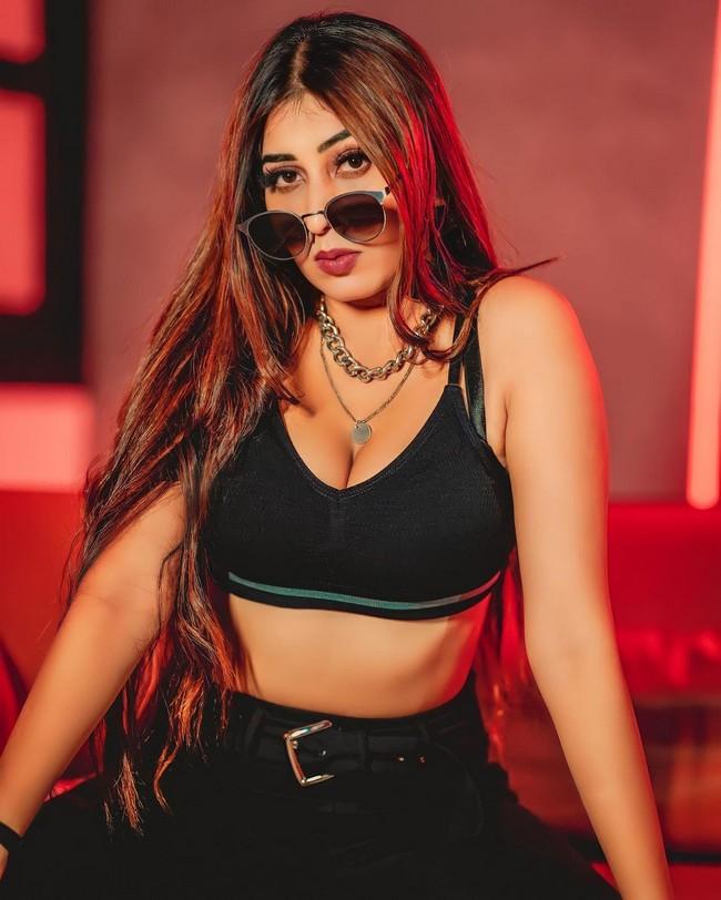 Ruma Sharma 5
