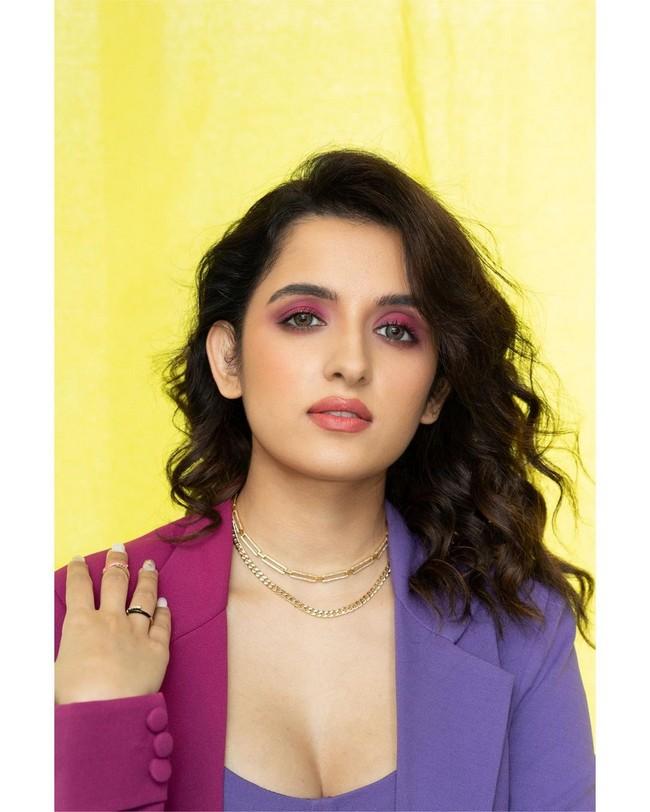 Shirley Setia 3