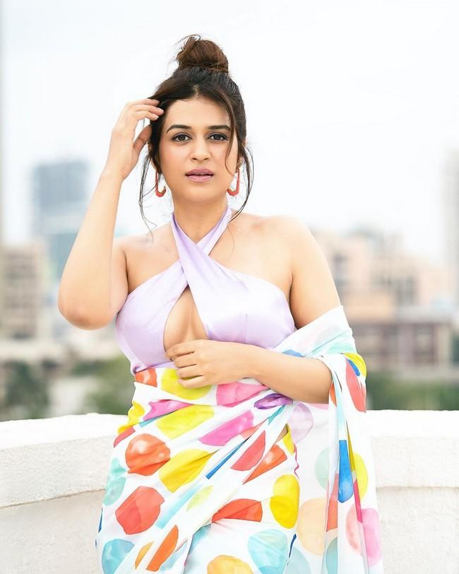 Shraddha Das 7
