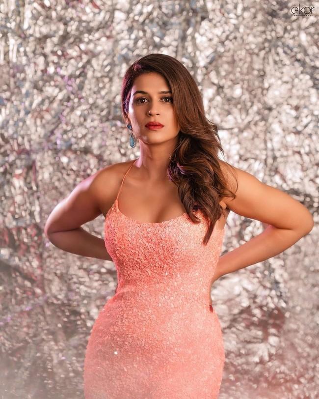 Shraddha Das 9