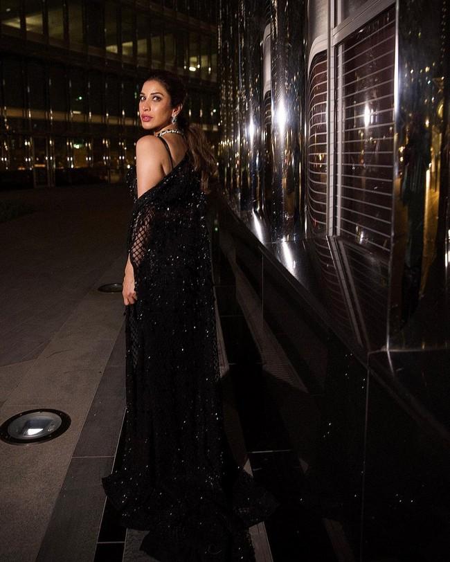 Sophie Choudry 10