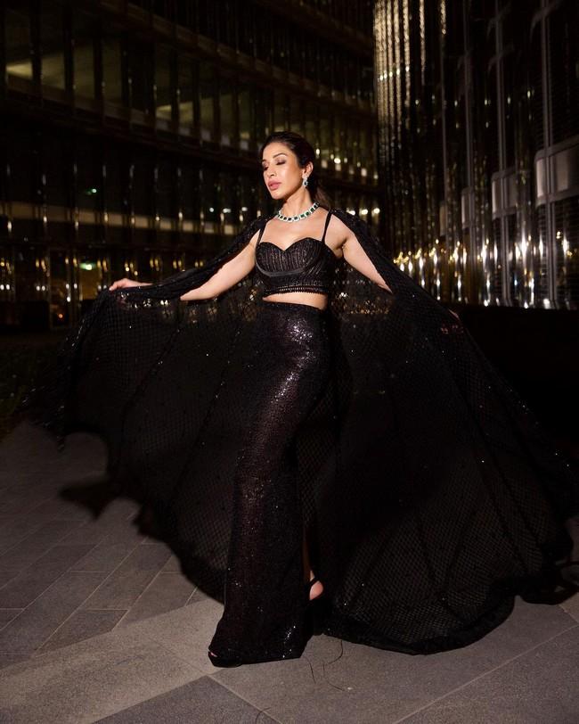 Sophie Choudry 8