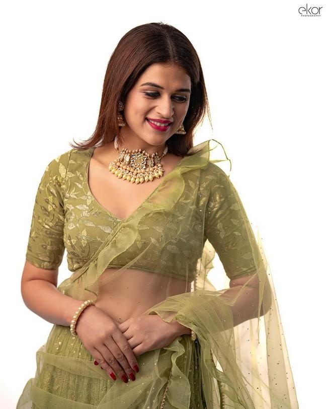 Sraddha Das 17