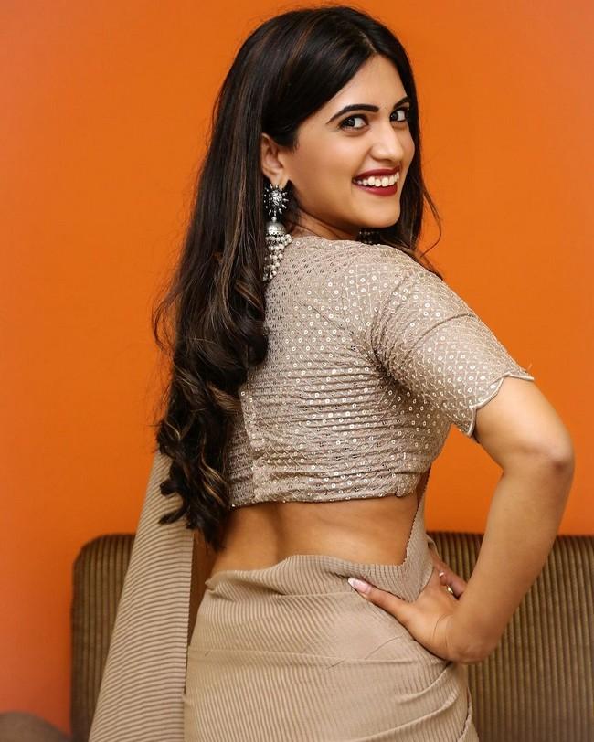 Sravanthi Chokarapu 5