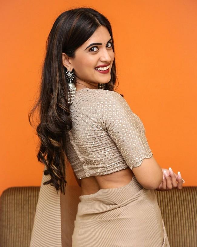 Sravanthi Chokarapu 9