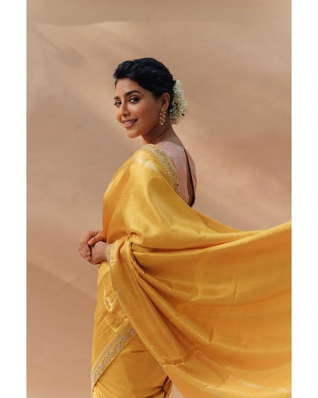 Aishwarya Lekshmi 10