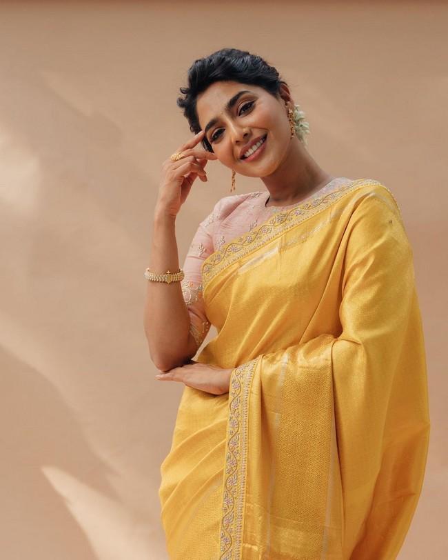 Aishwarya Lekshmi 9