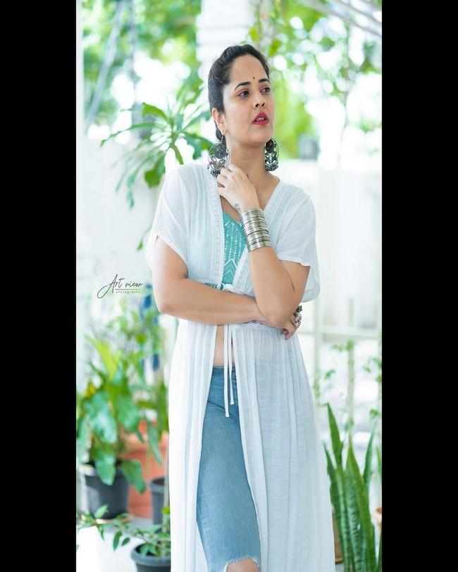 Anasuya Bharadwaj 7