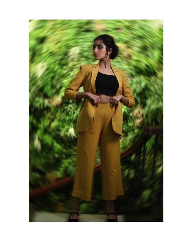 Anupama Parameswaran 3