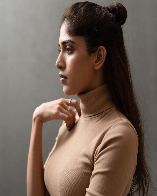 Chandini Chowdary 9