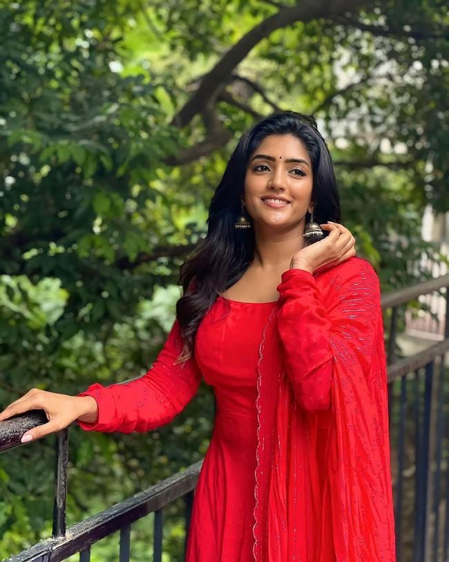 Eesha Rebba 8