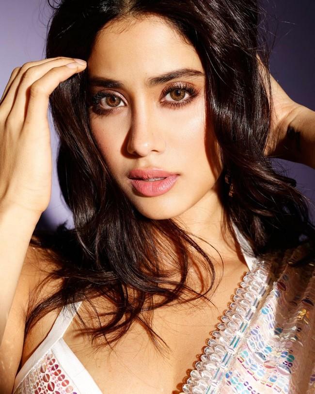 Janhvi Kapoor 9